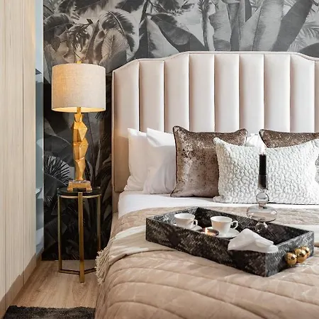 Qult - Orient Express Apartment Bucureşti Exterior foto